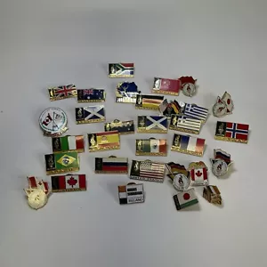 Vintage Olympia Pins Konvolut 30 Flaggen Nationen Pins Atlanta 1996 90er - Bild 1 von 4