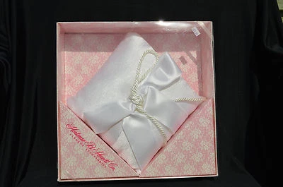 Novo na caixa Hortense B. Hewitt Co. travesseiro de anel de noiva/casamento brocado branco  - Imagem 1 de 4