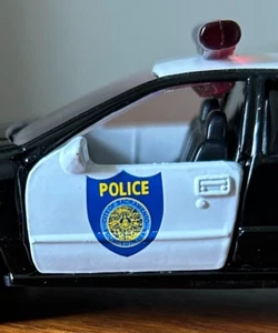 1993 Road Champs 1:43 Die-cast Chevy Caprice Sacramento CA Police Car - Picture 1 of 16