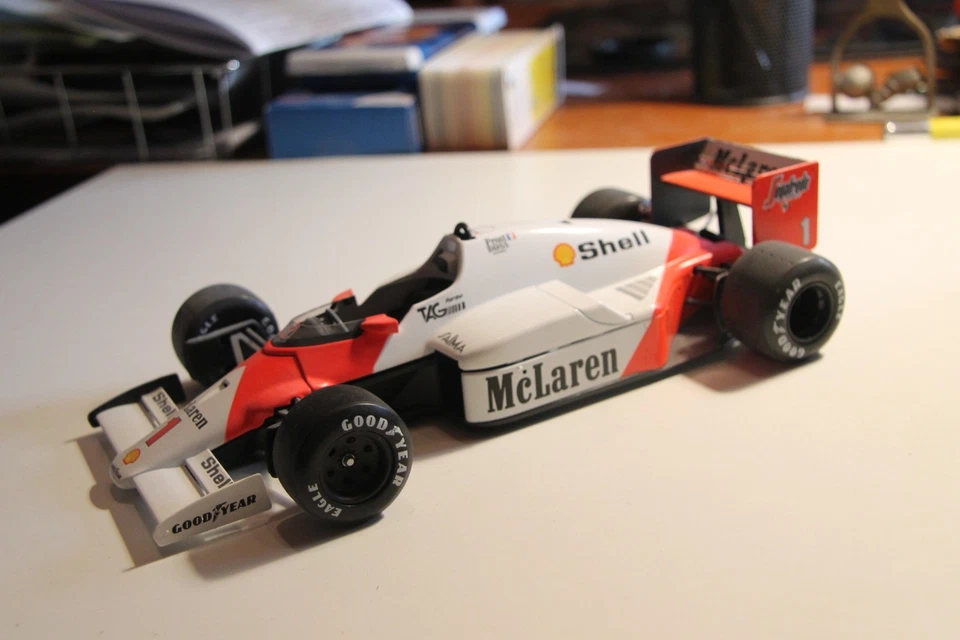 F1 McLaren MP4/2C  Alain PROST 1986 1/18 Solido - Photo 1/2