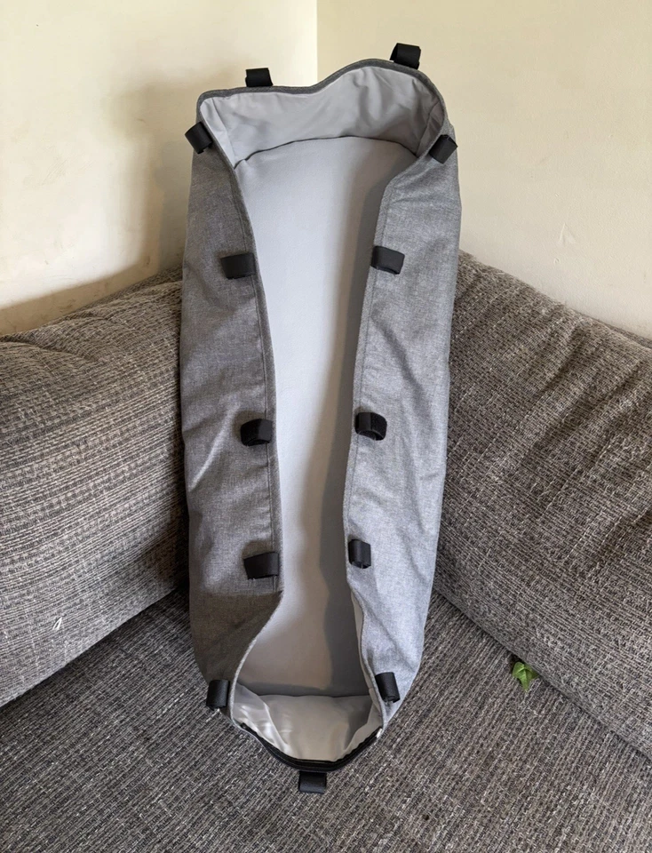 Bugaboo Donkey Carrycot / Bassinet. Grey Melange. #1 - Image 1 of 1