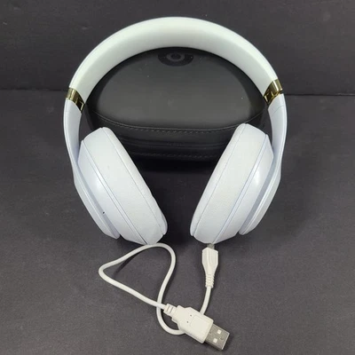 Auriculares inalámbricos Bluetooth Beats by Dr. Dre Studio3 diadema - blancos Foto 1 de 4