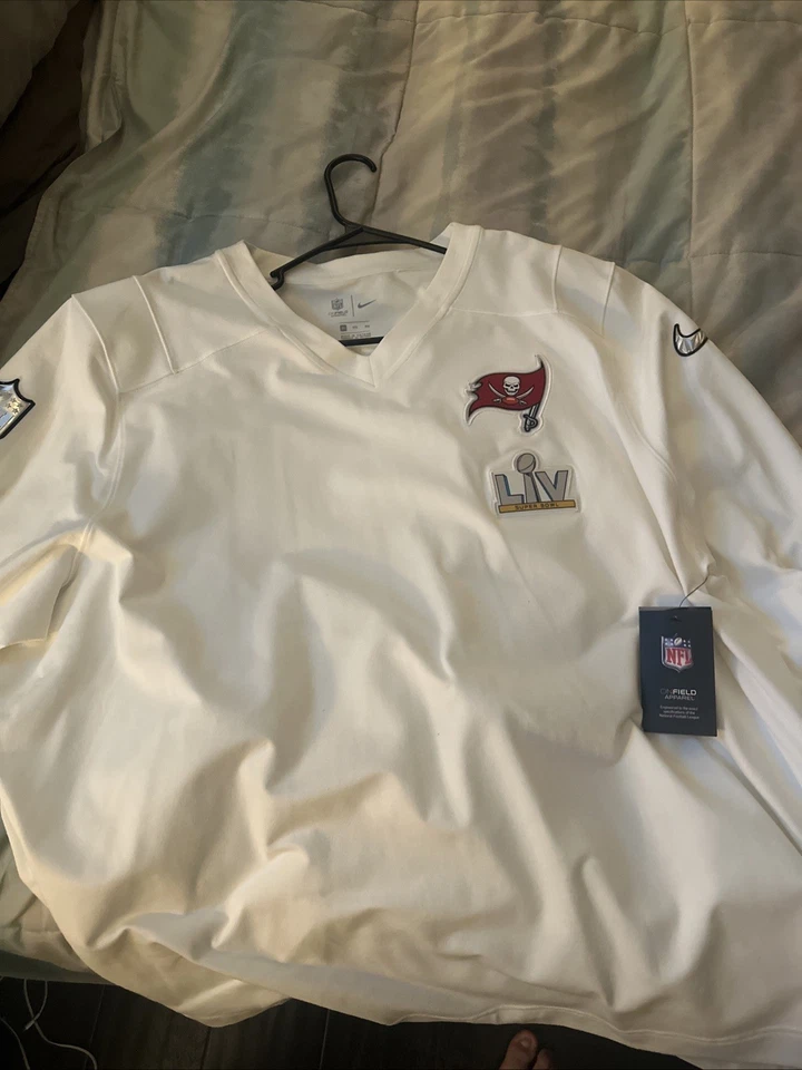 Camiseta de manga larga con cuello en V Nike Super Bowl LV Player blanca de los Tampa Bay Buccaneers Foto 1 de 1