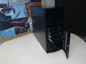 Torre Supermicro CSE 733 6 bahías X10 i7-4790 3,6 GHz, 32 GB, 2 X SSD, LSI 414e IT - Imagen 1 de 3