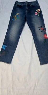 Escada Sport Denim Women's Jeans Floral Embroidered Fringe Bottom Sz. 34/US6 - Image 1 of 4