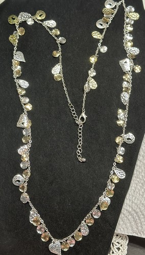 VETEMENTS Collana stravagante cuori e ciondoli tono argento lucido moda regolabile 36” usata in ottime condizioni