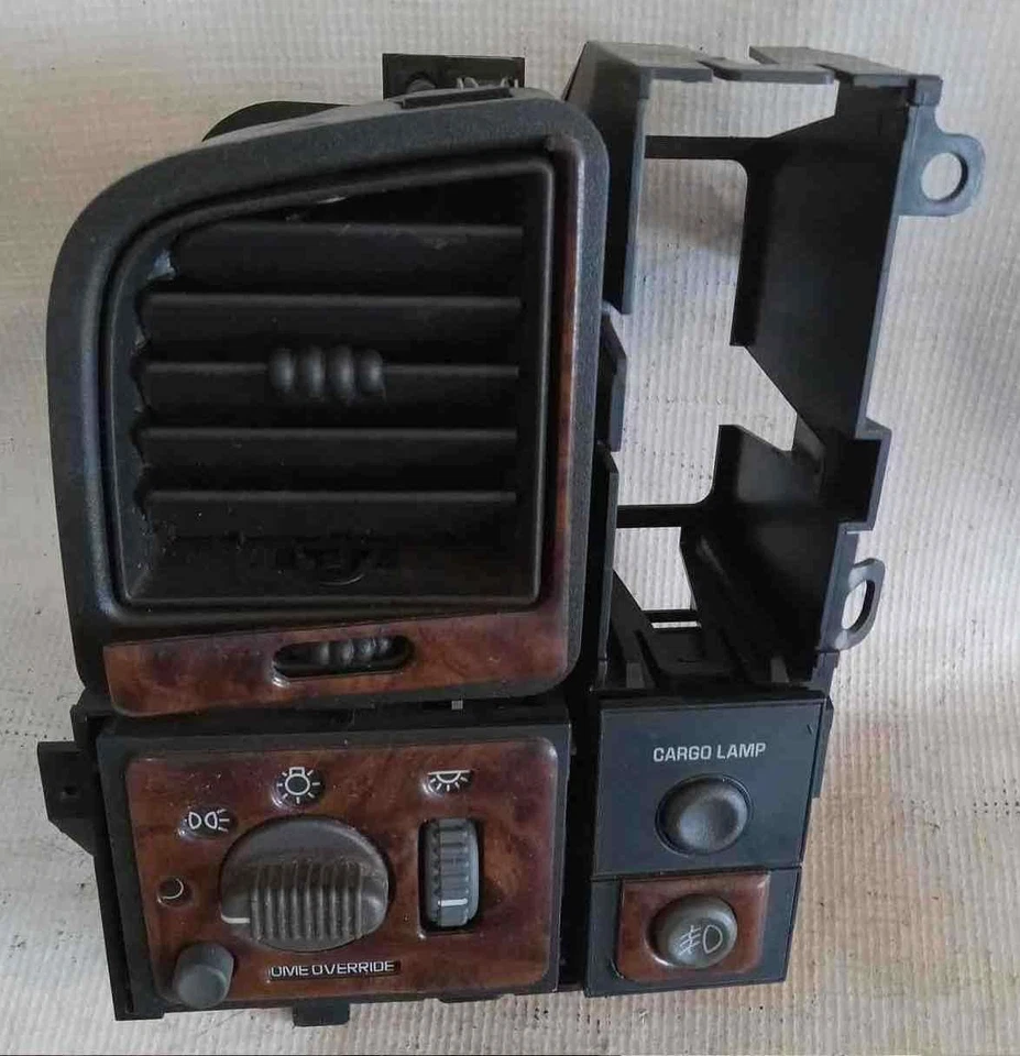 2000-02 SIERRA 1500 HEADLIGHT SWITCH WOOD TRIM USED OEM - Image 1 of 1
