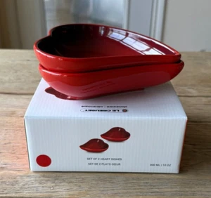 Le Creuset Stoneware Heart Petal 2 Piece Dish Bowl Set Cerise Cherry Red NEW NIB - Picture 1 of 8