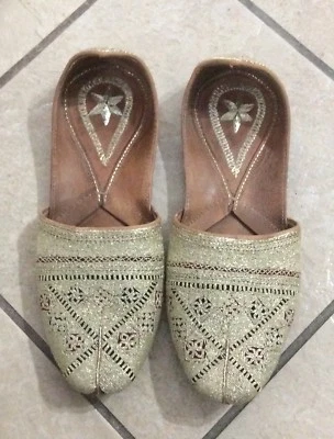 RAJASTHANI MEN SHOES PUNJABI JUTTI KHUSSA WEDDING FLIP-FLOPS INDIAN FLAT Mojari - Image 1 of 2