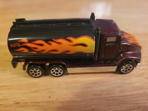 Hot Wheels 1991 Peterbilt Heat Fleet Fuel Tanker Burgandy Truck Malaysia Loose - Picture 1 of 2
