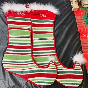 Medias de Elfo de Navidad Plumas de Punta de Aguja Bordadas MAMÁ Y PAPÁ - Imagen 1 de 10