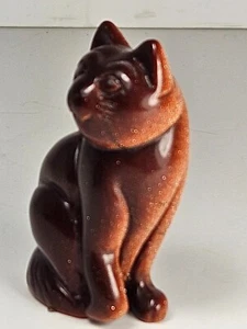 Vintage 2001 Hand Carved 2.25" GOLDSTONE Sitting Cat Figurine, Mint Condition - Picture 1 of 8