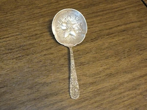 CUCCHIAIO BACCHE ARGENTO STERLING S.KIRK & SONS, INC. - Foto 1 di 6