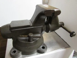 Wilton Mechanics Vise Swivel Base 5-inch Jaws Combination Bullet Vise - Picture 1 of 14