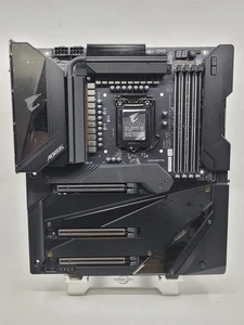 Placa madre Gigabyte Z590 Aorus Xtreme Intel LGA 1200 DDR4 EATX - Imagen 1 de 6