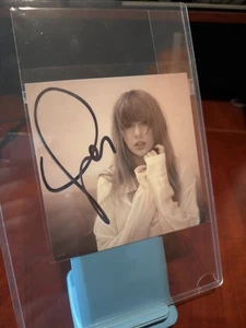 Taylor Swift The Tortured Poets Department Hand Signed Photo 🖤🤍 - Picture 1 of 1