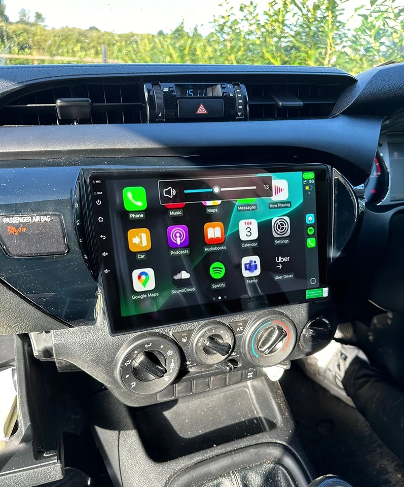 For 2015-2024 Toyota Hilux Head Unit Wireless CarPlay Android Auto 8Core 4+64GB - image 1 of 4