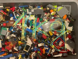 LEGO 1kg 1000g Paquete Genuino Ladrillos Mezclados Piezas Usado - Imagen 1 de 1