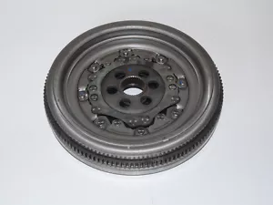 OEM VW Dual Mass 2.0T DSG Flywheel Audi A3 Jetta Golf Passat BPY BWT BPG '06-08 - Foto 1 di 1