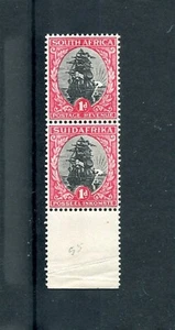 SOUTH AFRICAN GEORGE FIFTH SHIP DARMSTADT TRIAL VERTICAL MARGINAL PAIR DIX 55 - Picture 1 of 2