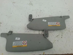HOLDEN COLORADO SUN VISOR RC, RH SIDE, 07/08-12/11 08 09 10 11 - Picture 1 of 1