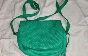 Green Isaac Mizrah Shoulder Hand Bag Purse Flap Close "Mesh" Front - Picture 1 of 10