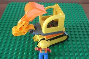 Lego Duplo Construction EXCAVATOR Dig Bucket Backhoe Man Worker Figure Yellow - Picture 1 of 4