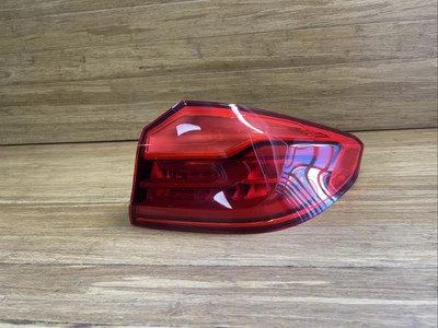 2015-2020 BMW M5 F90 Rear Right Outer Taillight Lamp Lid Mounted OEM - Image 1 of 4