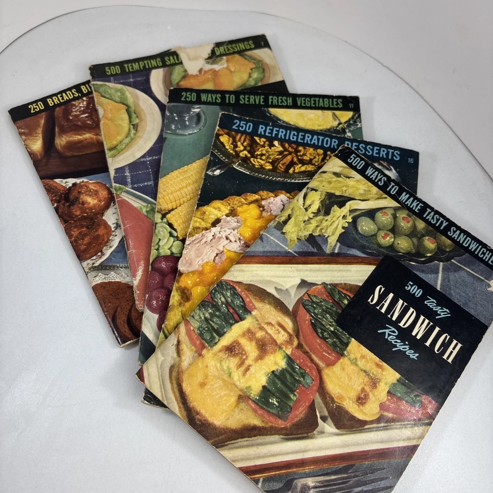 CULINARY ARTS INSTITUTE Vintage 1950s Cookbooks Lot of 5 Adventures in Cooking Foto 1 de 4