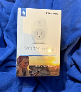 TP-Link Smart Wi-Fi Plug HS100 - New, Sealed - Picture 1 of 5