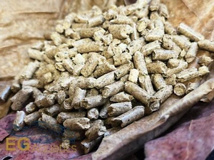 Premium Snowflake Fish Food - Shrimp Snails Cherry Crystal Catfish Cory Pleco - Picture 1 of 4