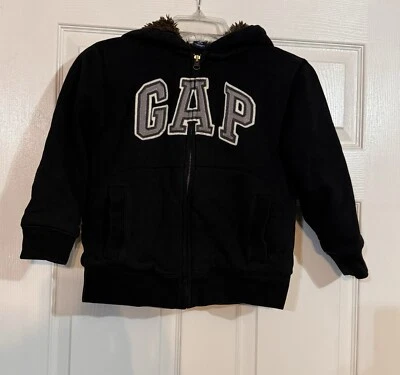 Gap Boys Fleece Logo Hoodie Full Zip Sweatshirt Size 6-7 Side Pocket Black Cozy - Image 1 of 4