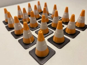 Maßstab 1/10 orange RC Verkehrskegel 20er Set - verschiedene Stile zur Auswahl - USA  - Bild 1 von 34