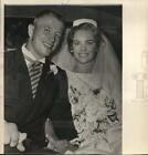 1962 Press Photo Albert Vanderbush Iii With His Bride The Former Carin Cone Nj
