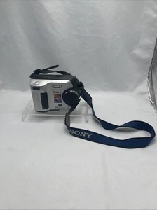 Sony Mavica MVC FD200 2.0MP Vintage Digital Camera - Picture 1 of 5