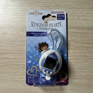 Nuovo Bandai Tamagotchi Kingdom Hearts 20th Anniv Light Model Virtual Pet Giappone - Foto 1 di 4