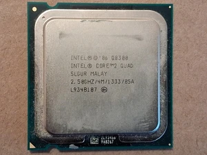 Intel Core2 Quad Q8300 LGA775 2.50 GHz 4M 1333 CPU Processor - Picture 1 of 3