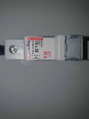 Portafusibles Legrand 10 x 38 IEC269-2 32 Amp, 400 V Foto 1 de 4