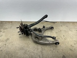 CUBO DE RUEDA NUDILLO DODGE DURANGO SRT 6,4 L 16-24 FABRICANTE DE EQUIPOS ORIGINALES HUSILLO TRASERO DERECHO DE PASAJERO - Imagen 1 de 6