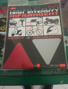 Coppia triangoli adesivi rifrangenti catarifrangenti rosso e bianco - Bild 1 von 1
