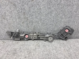 LEXUS 2015-2019 RC-F RCF OEM PARACHOQUES TRASERO IZQUIERDO LADO DEL CONDUCTOR CUBIERTA SOPORTE DE MONTAJE - Imagen 1 de 9