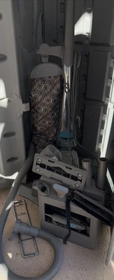 Aspiradora vertical Kirby Sentria II con extras leer modelo G10D usado Foto 1 de 4