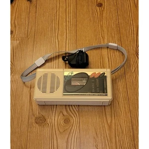 SOUNDESIGN Color Tunes lettore cassette am/fm modello 4603WHT bianco sporco FUNZIONA cavo - Foto 1 di 11