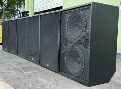 Subwoofer Powered Meyer Sound 650-P Dual 18" com Capa #6963/69 (Par) THS - Imagem 1 de 4