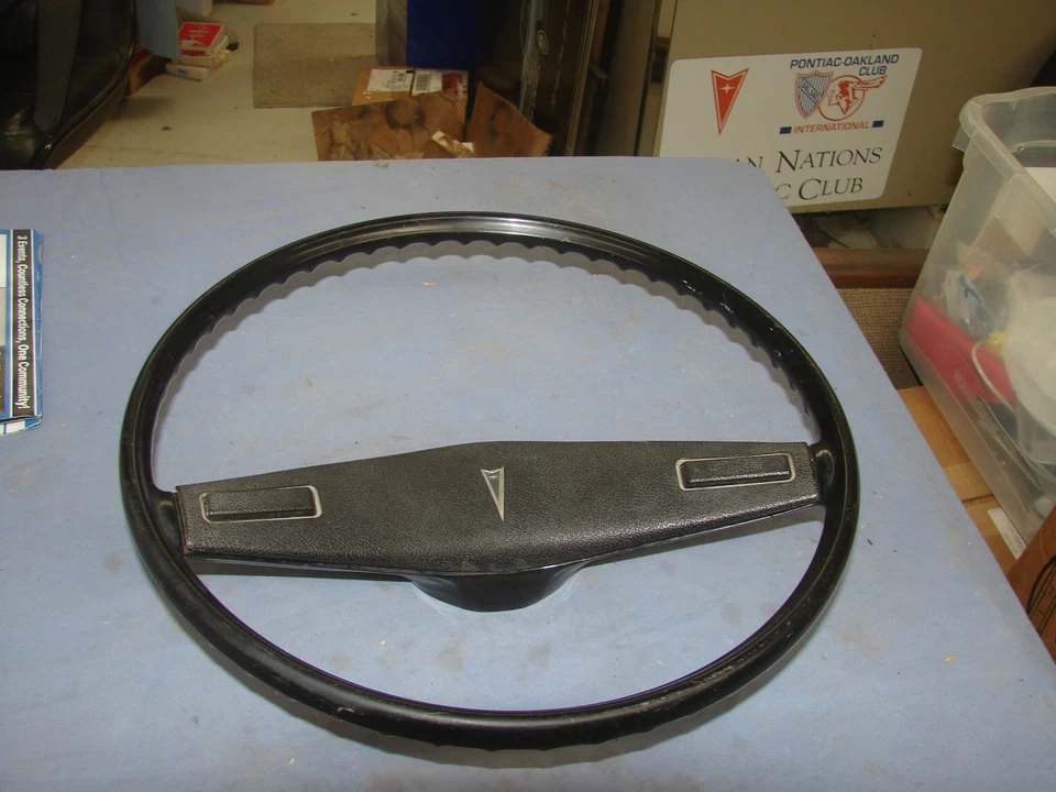 LEMANS T 37 GT 37 1971 1972 volante bonito conductor Pontiac 1970 1973 Foto 1 de 4