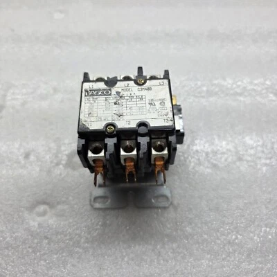 FASCO C3M40B 3-POLE MAGNETIC CONTACTOR 120V - Image 1 of 4