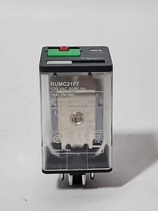 RUMC21F7 Universal plug-in relay Zelio RUM-2C/O-120VAC-10A 8 Pins SCHNEIDER - Picture 1 of 5
