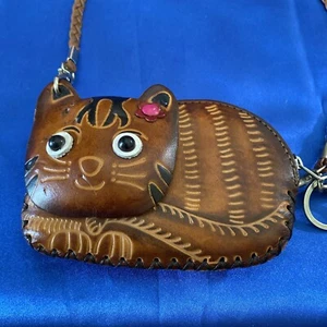 Cat Wallet/ Purse For Girls / Woman’s Genuine Leather EUC - Picture 1 of 9