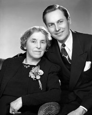 Lanny Ross and his mother Mrs Winifred Ross He is the singing st 1940s Photo 1