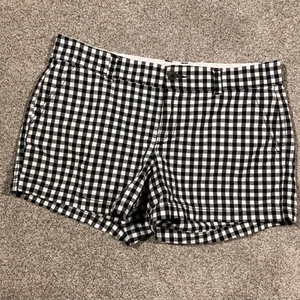 Old Navy Gingham Check Shorts Womens 6 Black White Casual Outdoors Cotton Beach - Picture 1 of 11